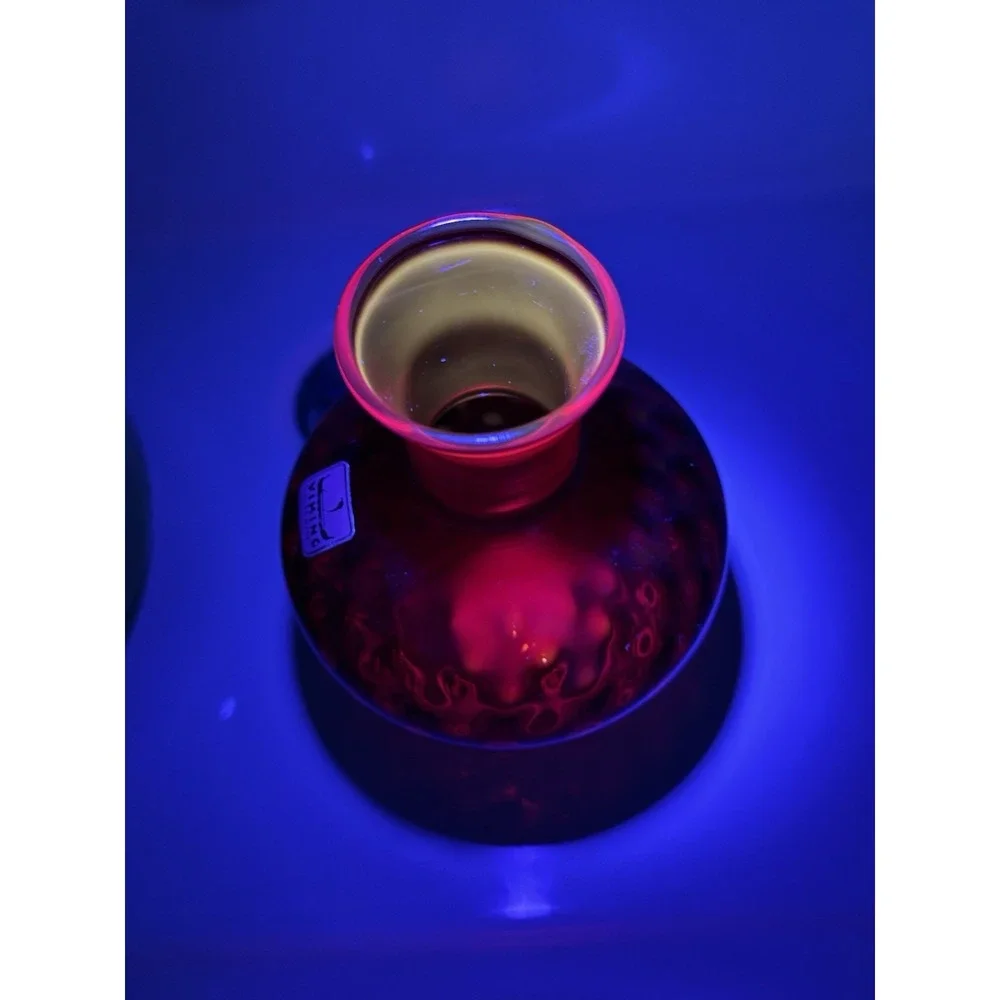 Vintage Viking Dotted Glass Vase‎ Hand Blown Glows With Sticker 5.75